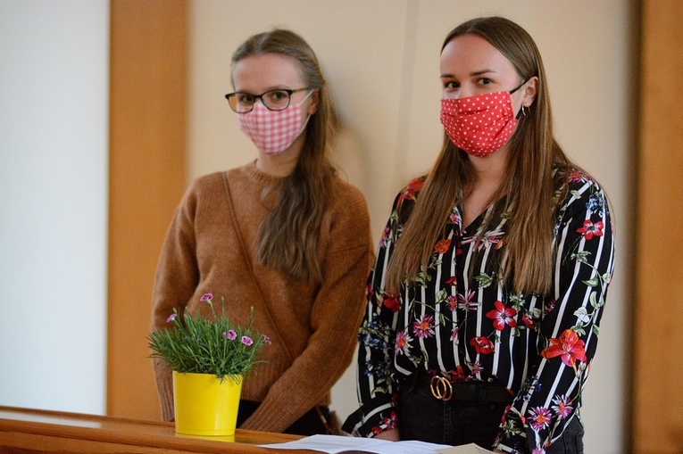 Opole. Młodzież modliła się przed Zesłaniem Ducha Świętego