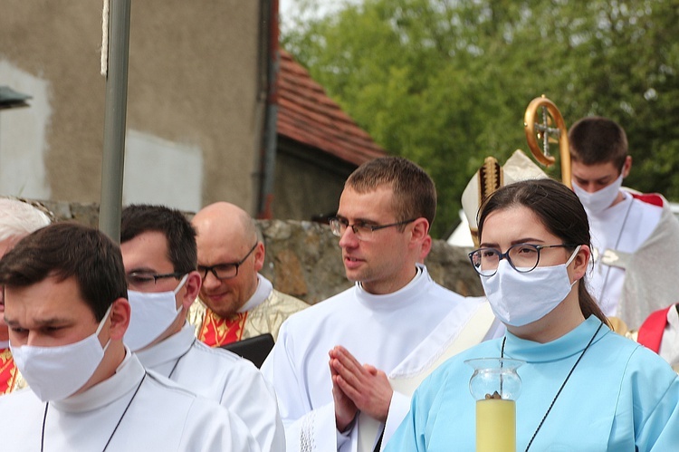 Kępnica. Święcenia kapłańskie ks. Krzysztofa Kurzei