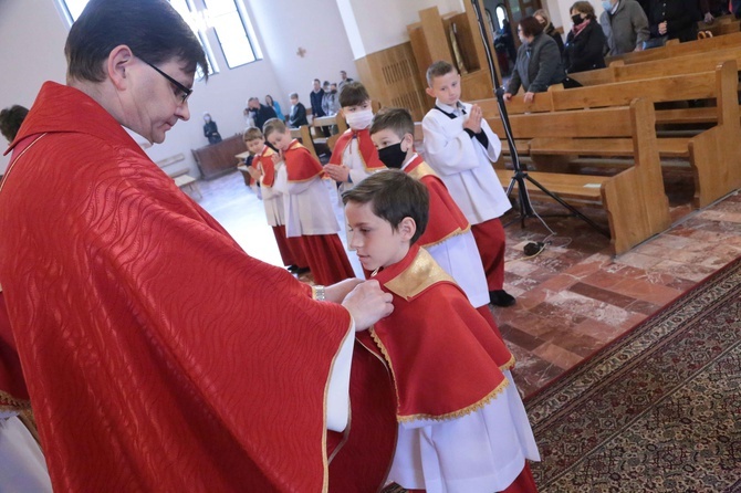 Błogosławieństwo ministrantów w Dobrej