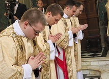 W tym roku także niektórzy z nowych diakonów podejmą pracę duszpasterską w parafiach.