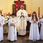 	Z możliwości rodzinnej ceremonii skorzystało kilkoro barwickich parafian.