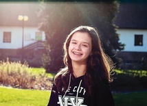 ▼	Alicja była jedynym dzieckiem Agnieszki i Wojtka Mazurków. 