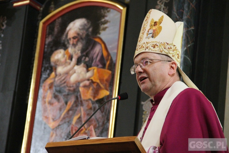 Poświęcenie ołtarza w Dąbroszynie