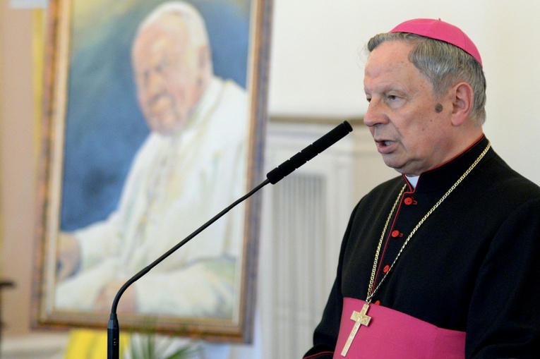 W ubiegłym roku podczas rocznicowej sesji Rady Miejskiej wykład wygłosił bp Henryk Tomasik.