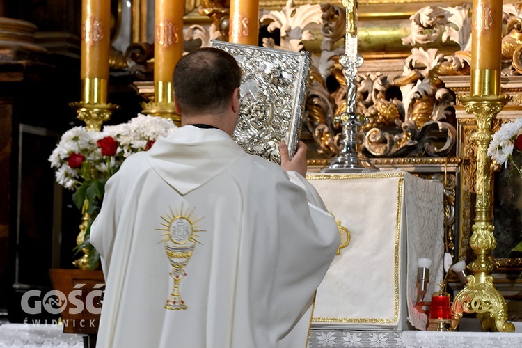 Msza św. w świdnickiej katedrze w I czwartek czerwca.