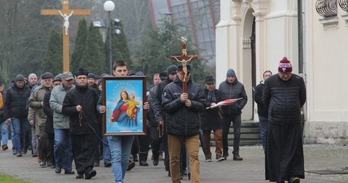 Męski Różaniec wraca do Piły po przerwie związanej z pandemią 
