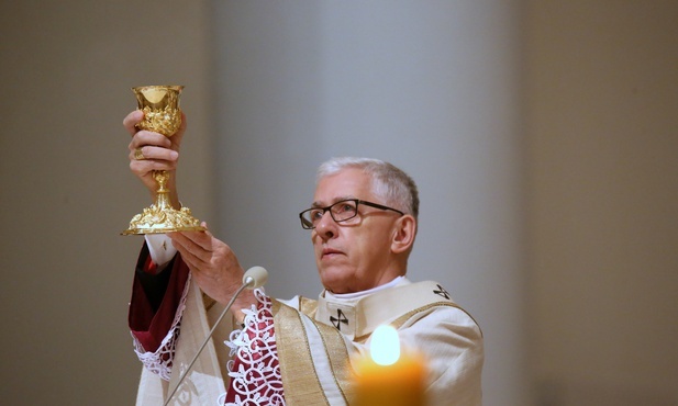 Abp Wiktor Skworc: Czas izolacji ukazał tęsknotę za Eucharystią