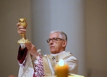 Abp Wiktor Skworc: Czas izolacji ukazał tęsknotę za Eucharystią