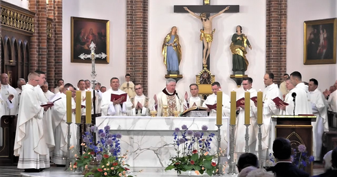 Nowi kapłani diecezji warszawsko-praskiej [GALERIA]