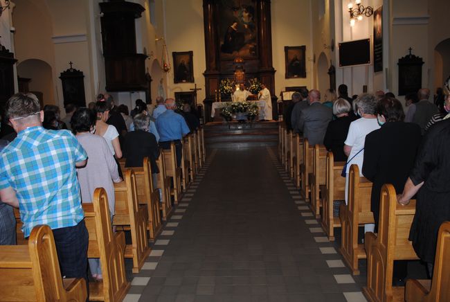 Męski Różaniec w Stalowej Woli