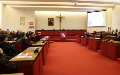 Nowe decyzje personalne polskiego episkopatu