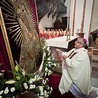 ▲	13 listopada 2011 r. abp Głódź ukoronował wizerunek Maryi.