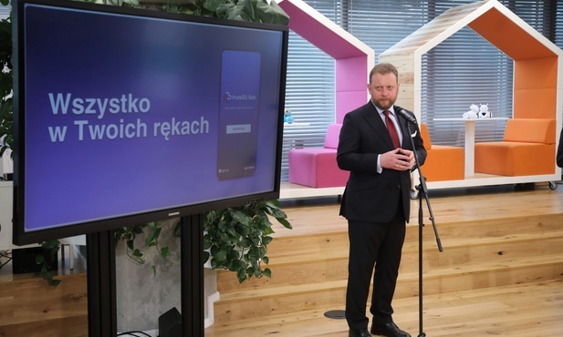 Szumowski: Jeśli będziemy używać aplikacji ProteGo Safe, to nie będzie konieczności powrotu do obostrzeń