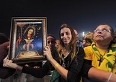 Sara Mariucci zmarła w święto Matki Bożej z Copacabany  (na zdjęciu poniżej).