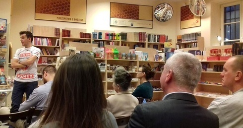 Księgarnia na Miodowej apeluje o pomoc. "Każda wpłata cieszy serce" 
