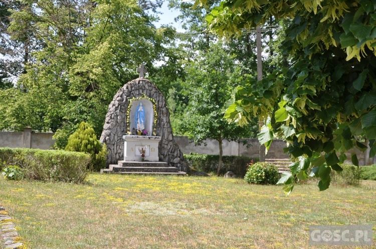 Odwiedzamy najdłuższy wiejski kościół w diecezji