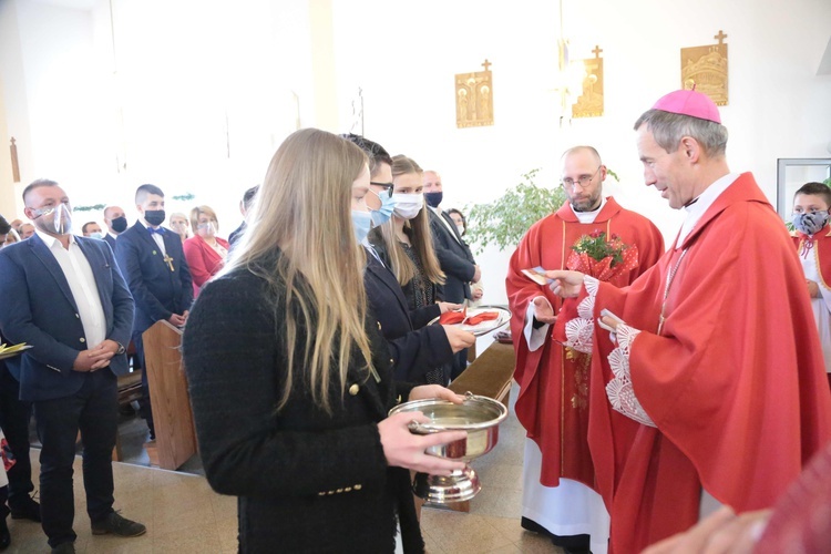 Bierzmowanie w Królowej Górnej