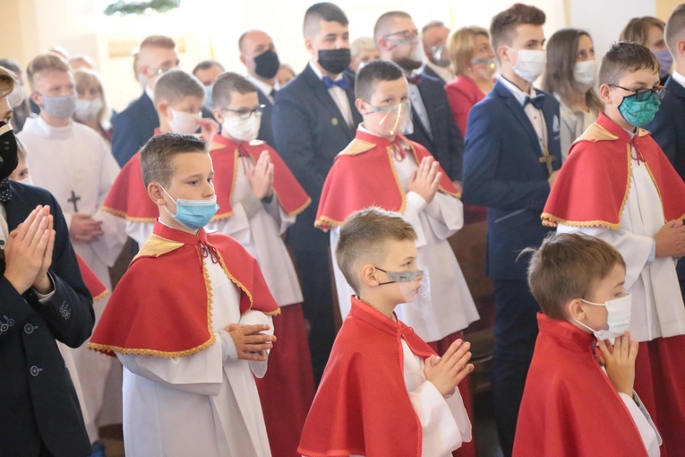 Bierzmowanie w Królowej Górnej