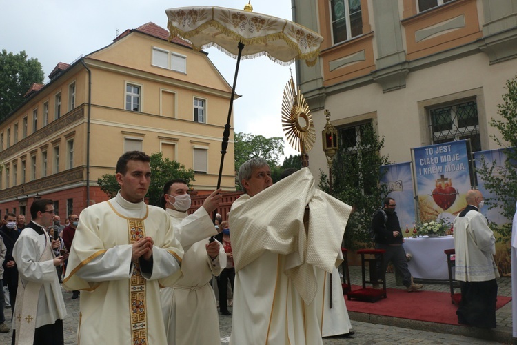 Boże Ciało 2020 w katedrze wrocławskiej 