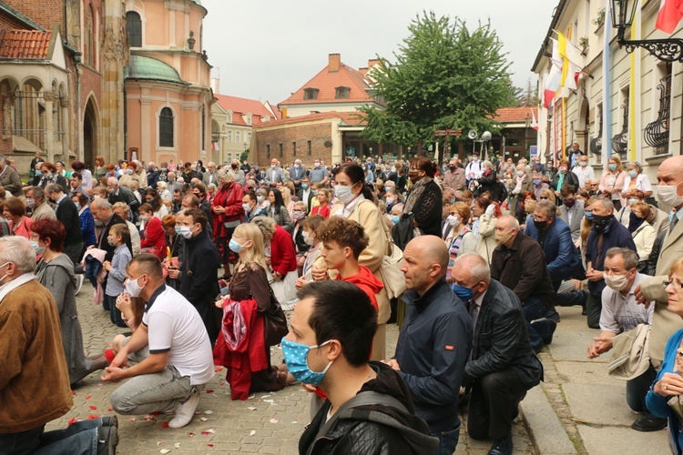 Boże Ciało 2020 w katedrze wrocławskiej 