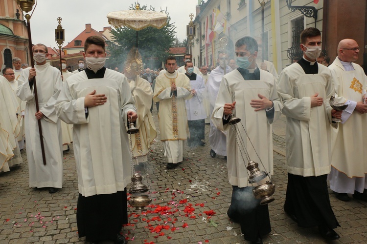 Boże Ciało 2020 w katedrze wrocławskiej 