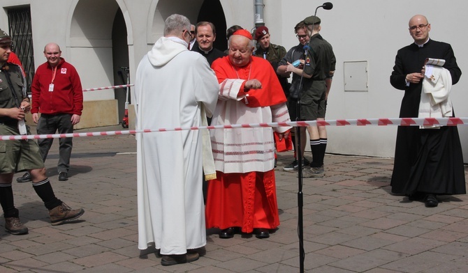Krakowscy biskupi o odnowie Kościoła, doświadczeniu pandemii i jedności  