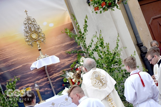 Boże Ciało z trzema biskupami w Świdnicy