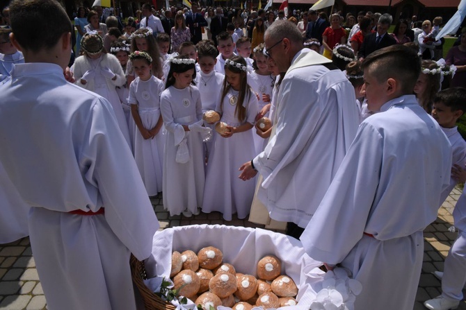 Boże Ciało i I Komunia w Szczepanowie 