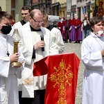 Boże Ciało z trzema biskupami w Świdnicy