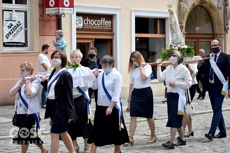 Boże Ciało z trzema biskupami w Świdnicy