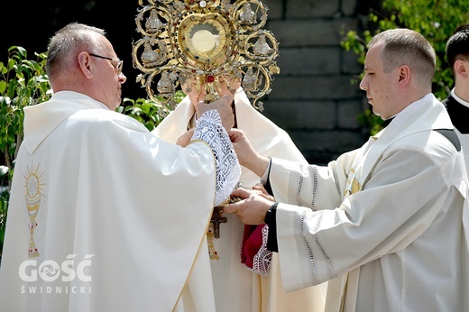 Boże Ciało z trzema biskupami w Świdnicy