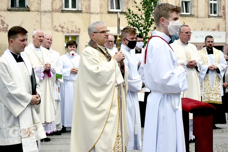 Boże Ciało z trzema biskupami w Świdnicy