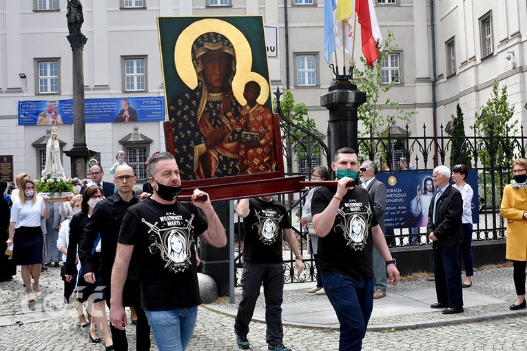 Boże Ciało z trzema biskupami w Świdnicy