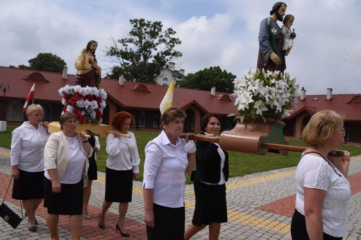 Boże Ciało i I Komunia w Szczepanowie 