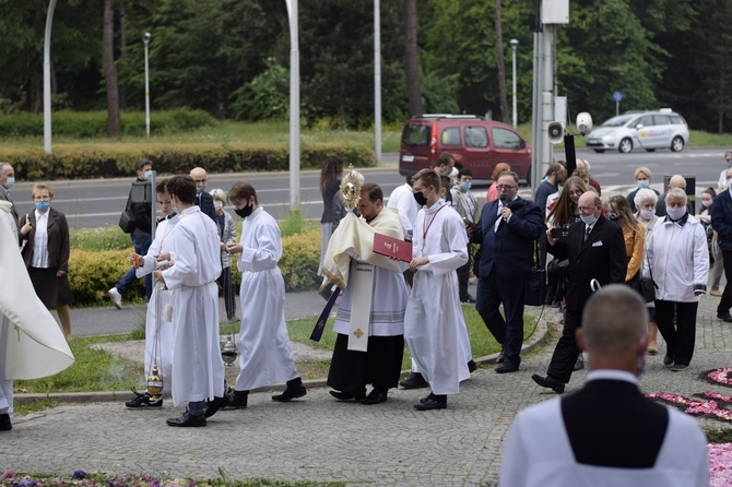 Boże Ciało w parafii św. Jadwigi na wrocławskim Kozanowie