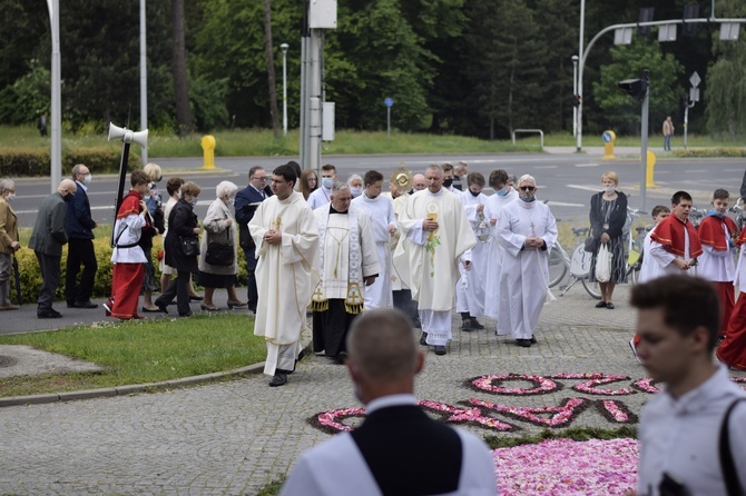 Boże Ciało w parafii św. Jadwigi na wrocławskim Kozanowie