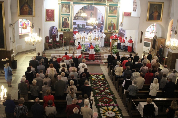 Boże Ciało w parafii św. Jadwigi na wrocławskim Kozanowie