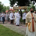 Tarnobrzeg. Procesja w parafii ojcow dominikanów