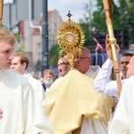 Olsztyn. Centralna procesja Bożego Ciała