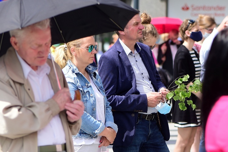 Olsztyn. Centralna procesja Bożego Ciała