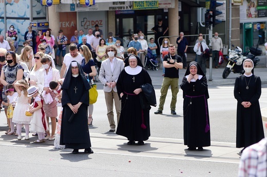 Olsztyn. Centralna procesja Bożego Ciała