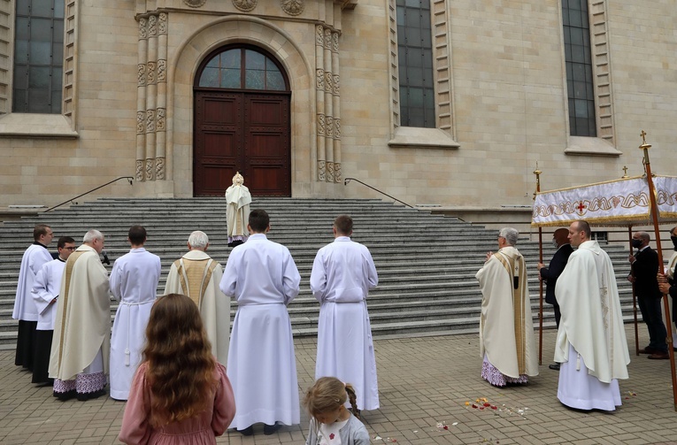 Uroczystości Bożego Ciała w katowickiej katedrze.