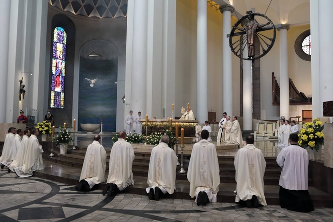 Uroczystości Bożego Ciała w katowickiej katedrze.