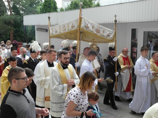 Tarnobrzeg. Procesja w parafii MBNP
