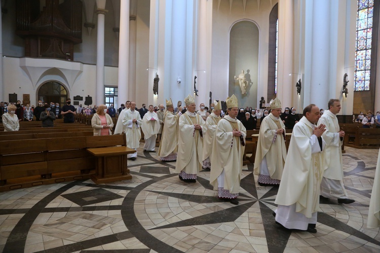 Uroczystości Bożego Ciała w katowickiej katedrze cz. 2