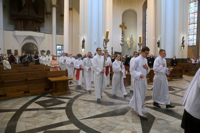 Uroczystości Bożego Ciała w katowickiej katedrze cz. 2