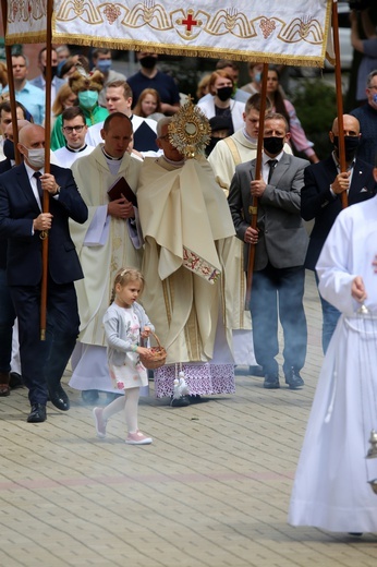 Uroczystości Bożego Ciała w katowickiej katedrze cz. 2