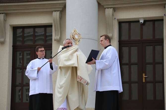 Uroczystości Bożego Ciała w katowickiej katedrze cz. 2