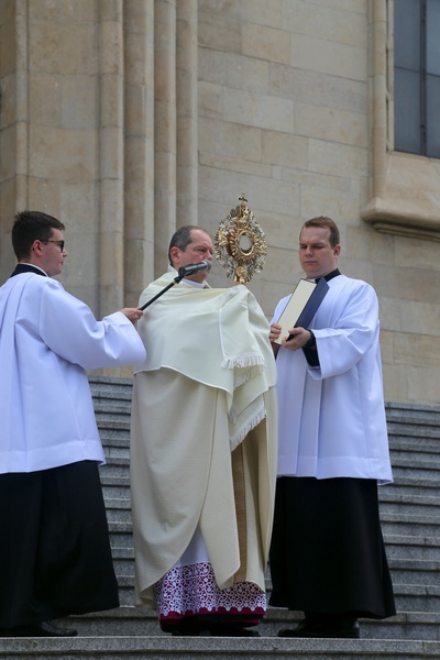 Uroczystości Bożego Ciała w katowickiej katedrze cz. 2