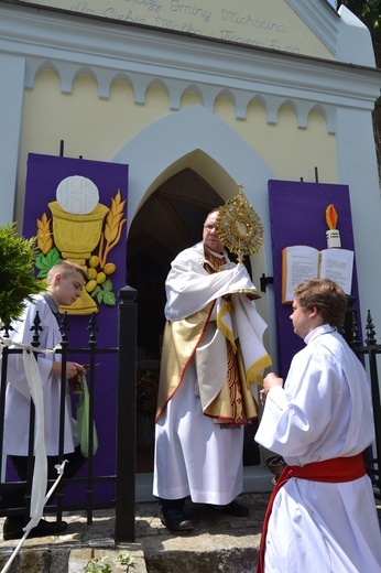 Tarnobrzeg. Procesja w parafii św. Marii Magdaleny